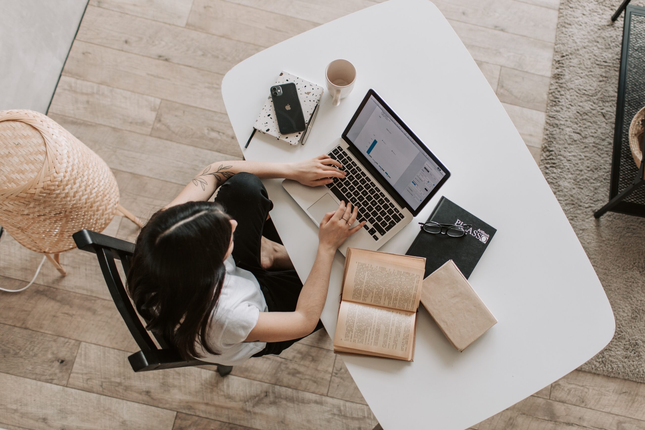 Person studying for Phase 1: Before Travelling
